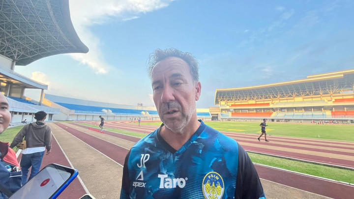 Van Gastel Tegaskan Tidak Tertarik Latih Timnas Indonesia