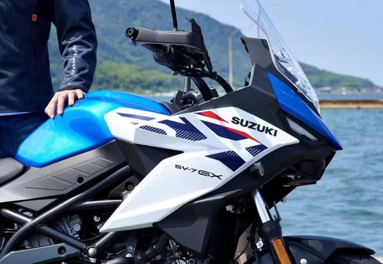 Moge Touring Suzuki SV-7GX Andalkan Mesin V-Twin