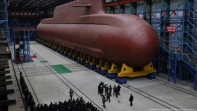 Korea Utara Pamerkan Kapal Selam Nuklir Perdana Mereka