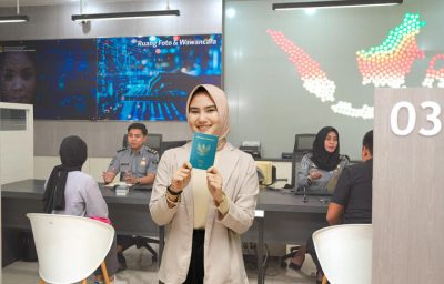 Aturan Foto Paspor Modern Dipengaruhi Teknologi Biometrik