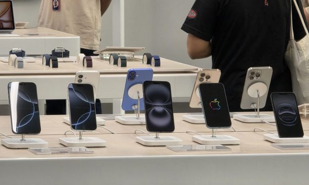 Monopoli Nyata! Hanya 2 Merek Di Daftar 10 HP Terlaris 2025