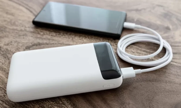 Awas Baterai Hancur! 3 Bahaya Keseringan Pakai Powerbank