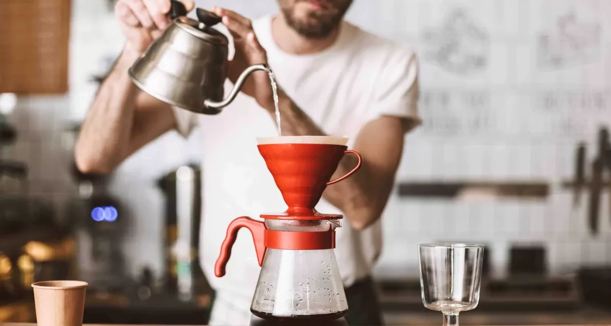 Jangan Salah Pilih! Ini Bedanya Pour Over & Drip Coffee