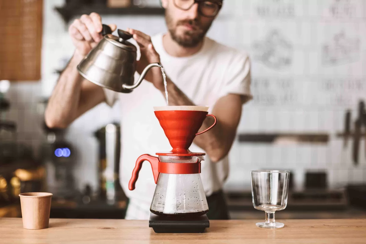 Jangan Salah Pilih! Ini Bedanya Pour Over & Drip Coffee