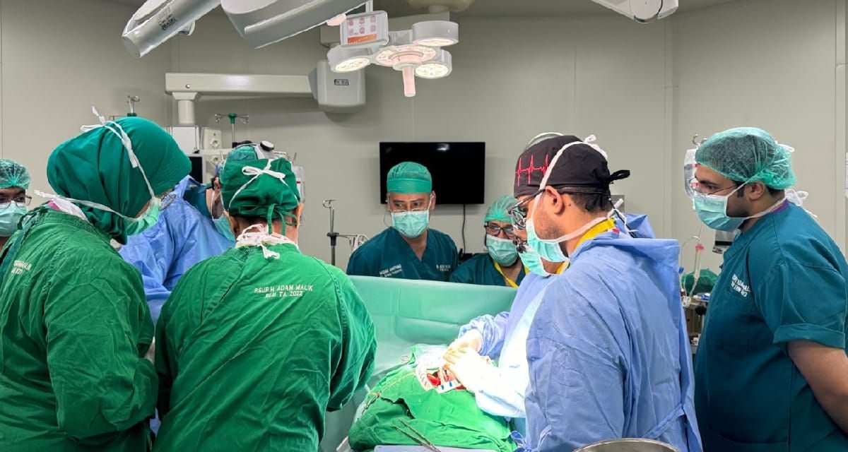 Operasi Jantung Tersulit Berhasil! Prestasi Gemilang Dokter Lokal