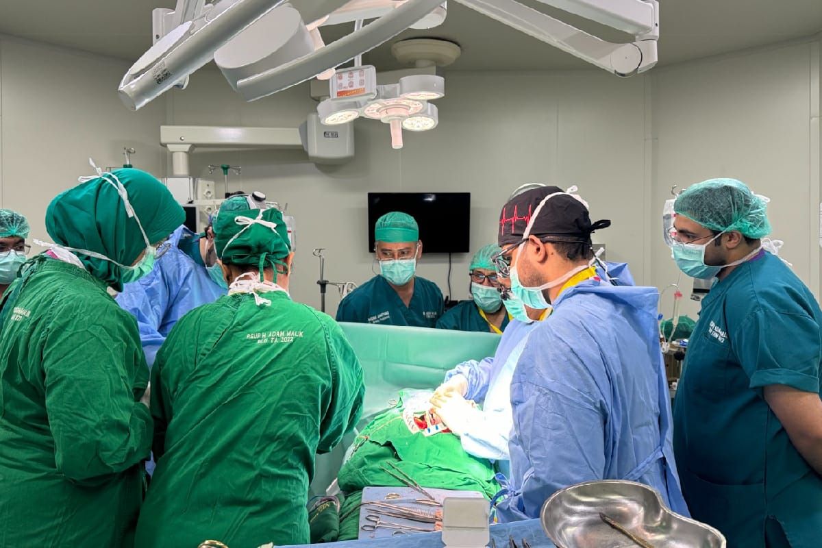 Operasi Jantung Tersulit Berhasil! Prestasi Gemilang Dokter Lokal