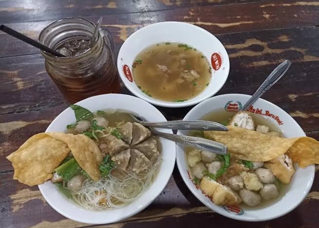Sering Makan Bakso? Ini Efek Samping Yang Wajib Kamu Tahu