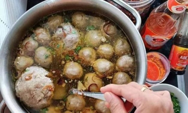 Sering Makan Bakso? Intip Efek Sampingnya Buat Tubuh