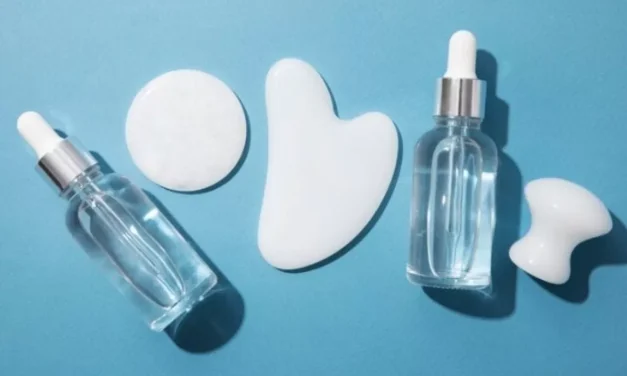 4 Skincare Ampuh Papas Flek Hitam, Retinol Wajib Punya!